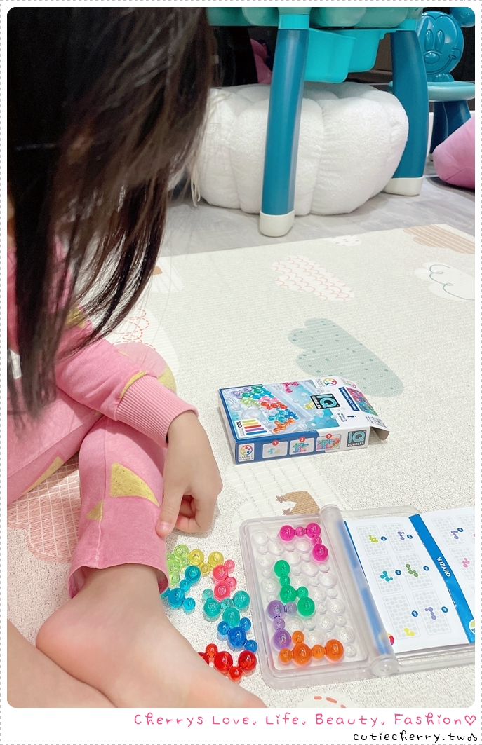 SMART GAMES 桌遊推薦|信誼/上誼兒童益智桌遊開箱總整理,幼兒到 99 歲都能玩的益智遊戲♥ - 第34張圖 SMART GAMES 桌遊推薦|信誼/上誼兒童益智桌遊開箱總整理,幼兒到 99 歲都能玩的益智遊戲♥