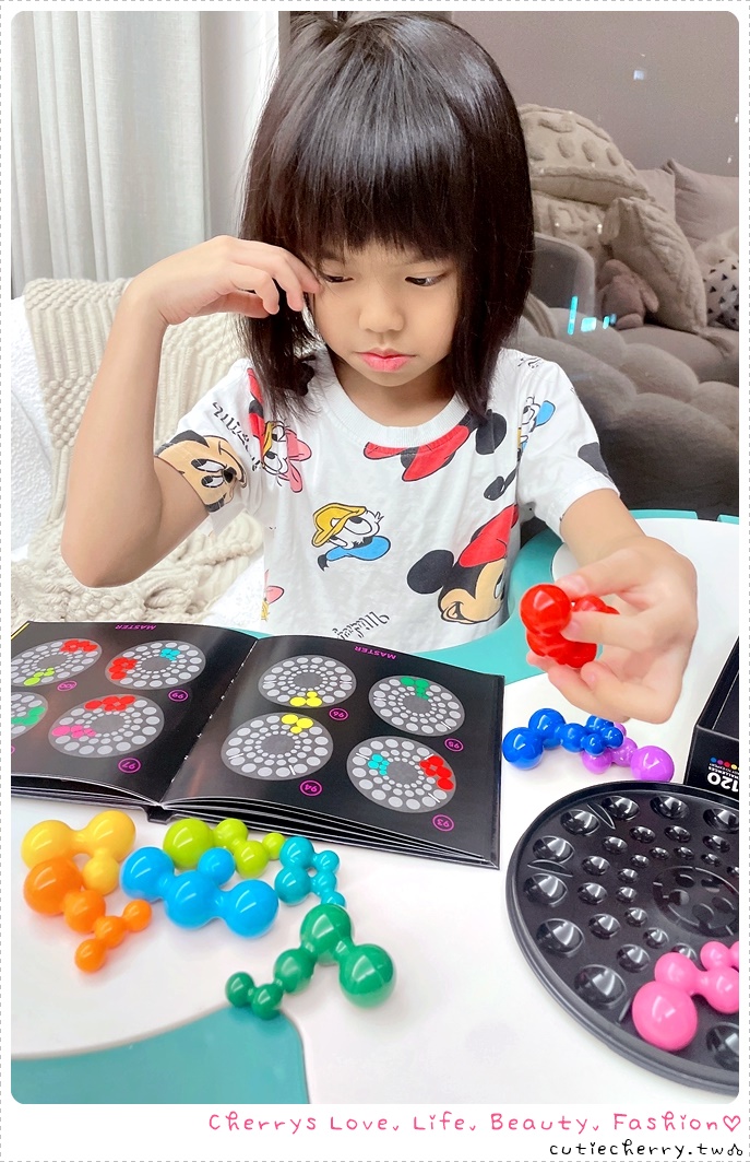 SMART GAMES 桌遊推薦|信誼/上誼兒童益智桌遊開箱總整理,幼兒到 99 歲都能玩的益智遊戲♥ - 第14張圖 SMART GAMES 桌遊推薦|信誼/上誼兒童益智桌遊開箱總整理,幼兒到 99 歲都能玩的益智遊戲♥