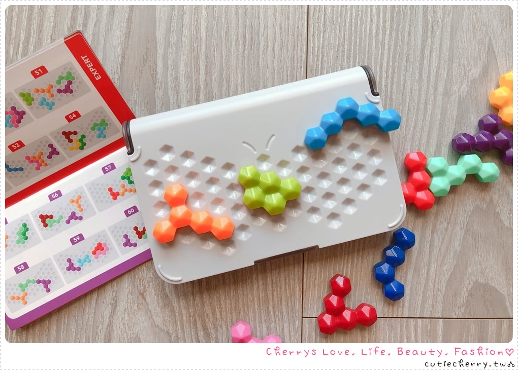 SMART GAMES 桌遊推薦|信誼/上誼兒童益智桌遊開箱總整理,幼兒到 99 歲都能玩的益智遊戲♥ - 第34張圖 SMART GAMES 桌遊推薦|信誼/上誼兒童益智桌遊開箱總整理,幼兒到 99 歲都能玩的益智遊戲♥