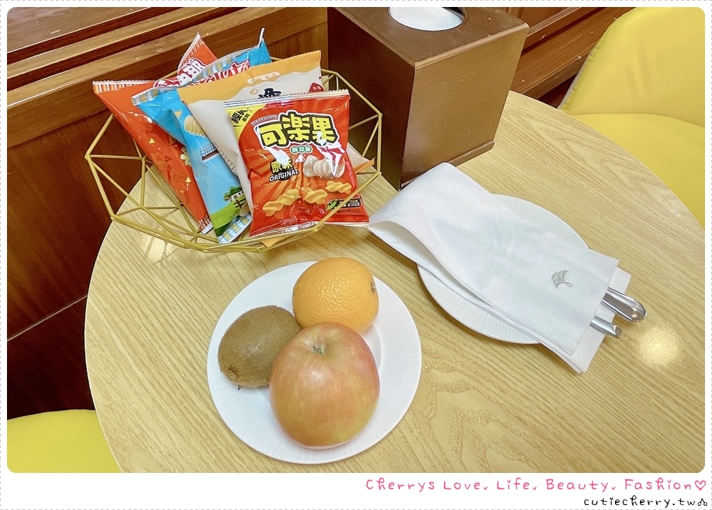淡水親子飯店推薦｜福容大飯店淡水漁人碼頭，利百代主題房、露營主題房，POPA 親子體能館放電攻略